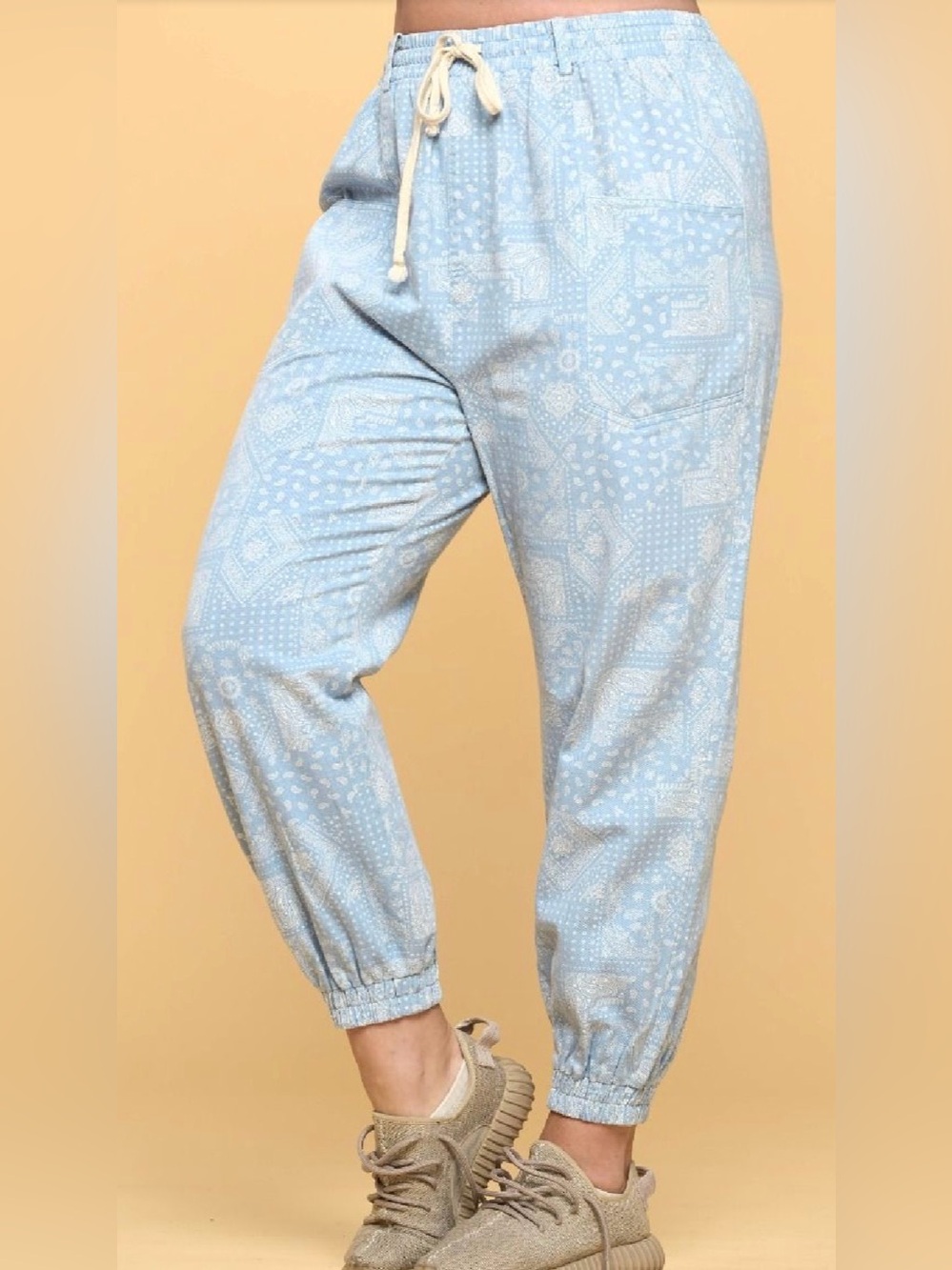 Oddi Light Demin Bandana Printed Drawstring Joggers PLUS — NWT